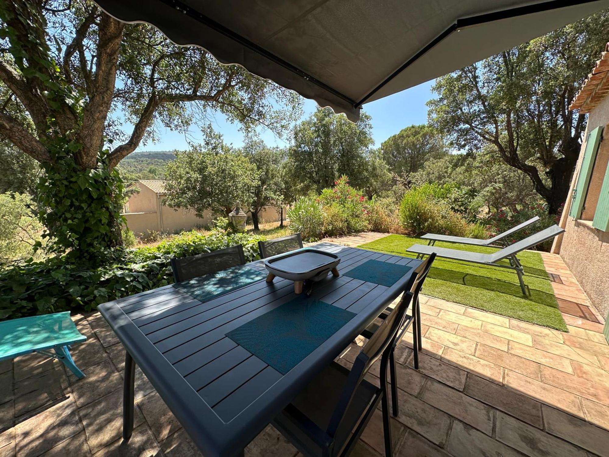 Charmant Appartement T2 Au Coeur Des Vignes Cogolin Buitenkant foto